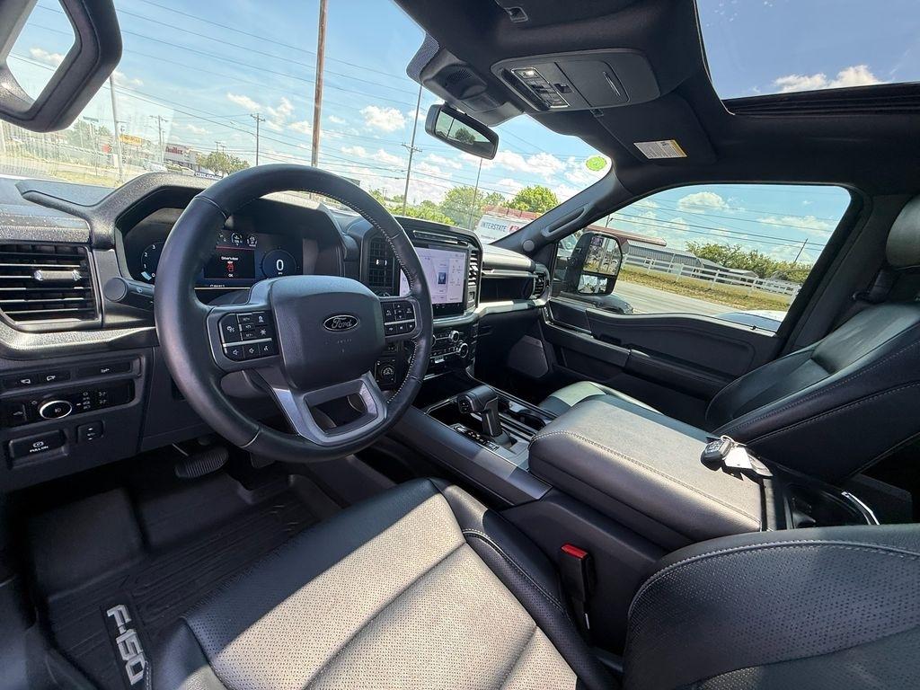 Ford F-150 Lariat SuperCrew 4WD 2024