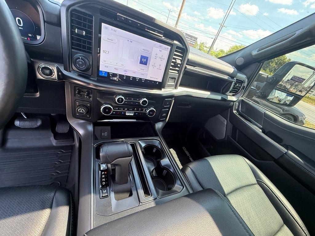Ford F-150 Lariat SuperCrew 4WD 2024