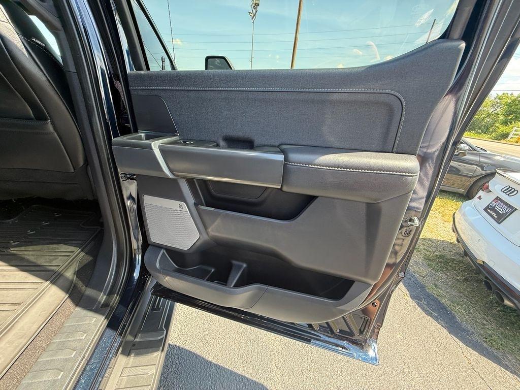 Ford F-150 Lariat SuperCrew 4WD 2024