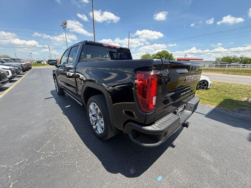 GMC Sierra 1500 Denali Crew Cab 4WD 2022