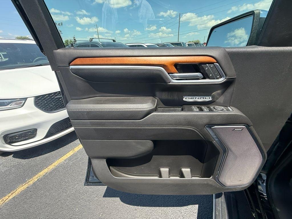 GMC Sierra 1500 Denali Crew Cab 4WD 2022
