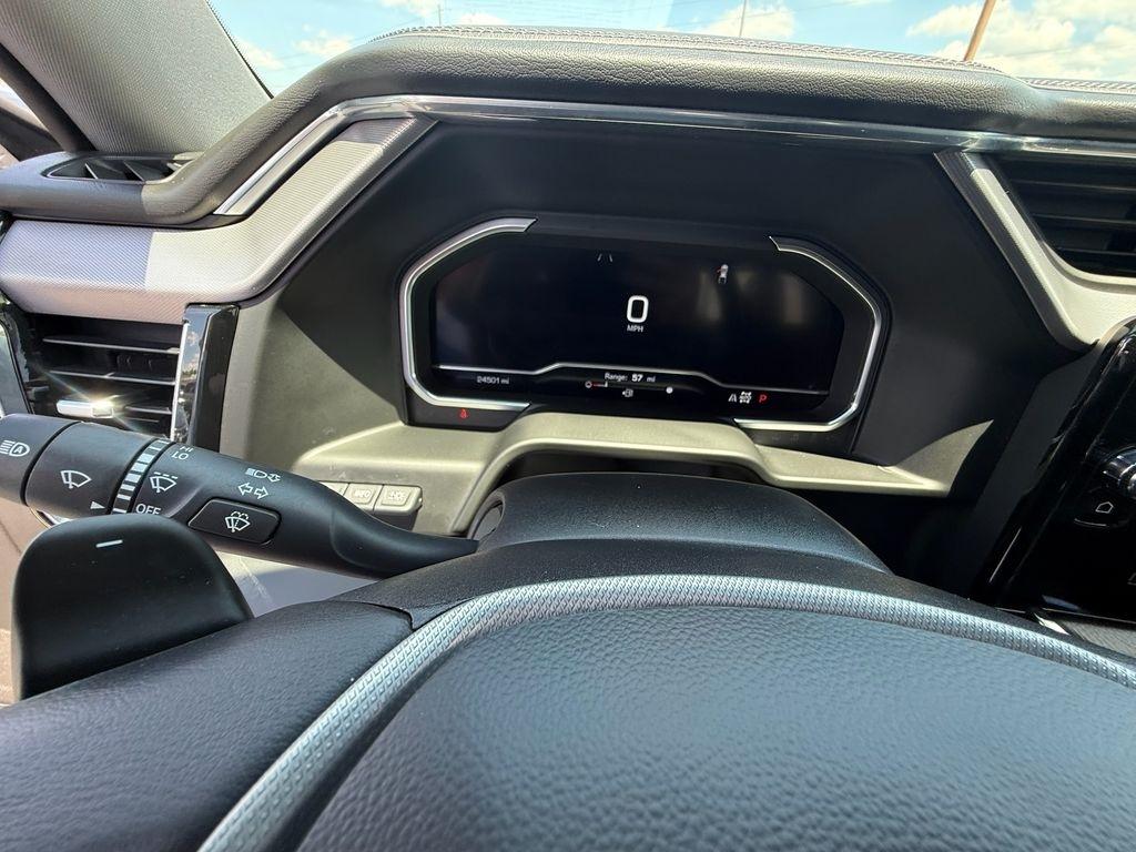 GMC Sierra 1500 Denali Crew Cab 4WD 2022