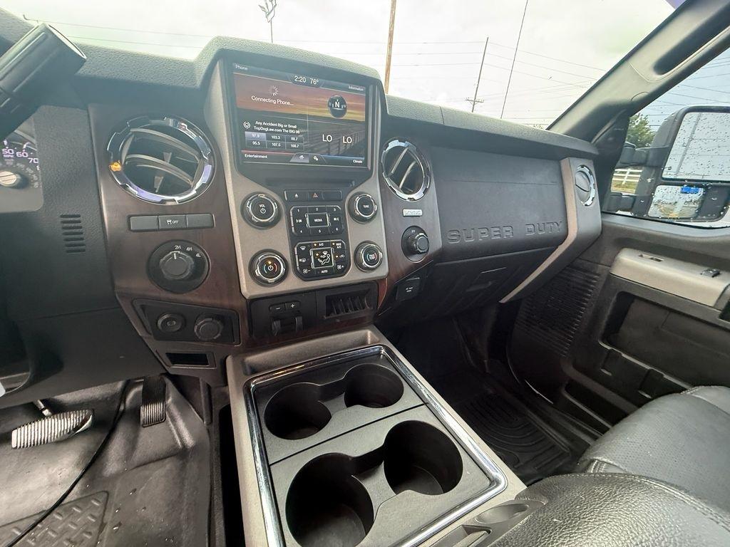 Ford F-250 SD Lariat Crew Cab 4WD 2016