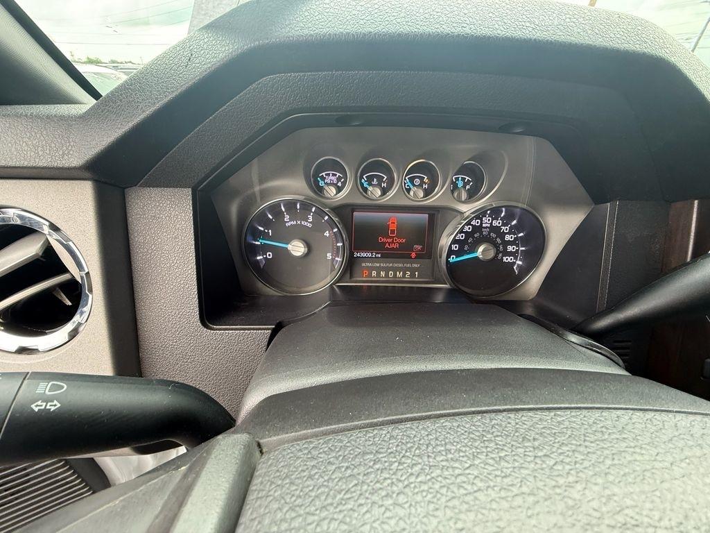 Ford F-250 SD Lariat Crew Cab 4WD 2016