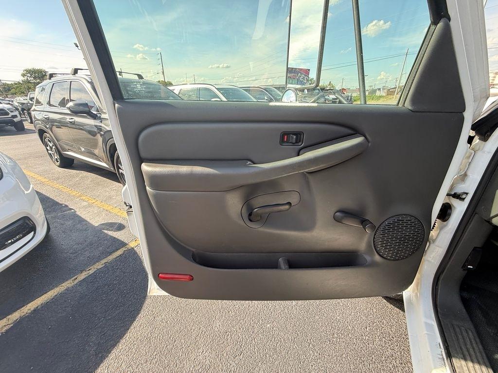 Chevrolet Silverado 3500 Regular Cab 2WD 2006