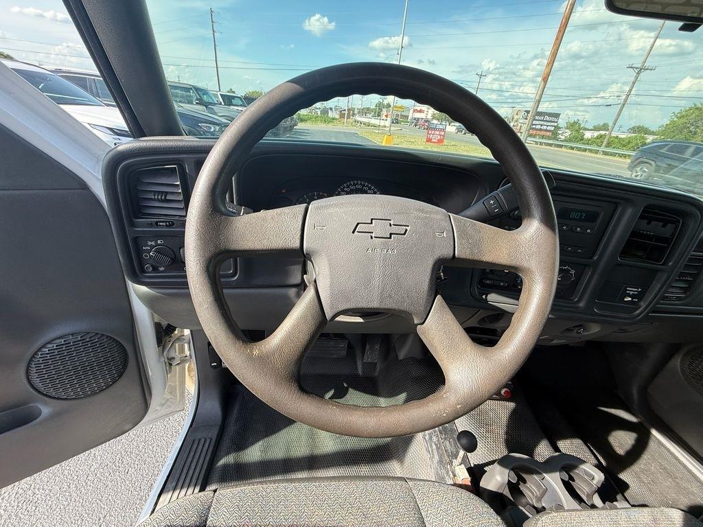 Chevrolet Silverado 3500 Regular Cab 2WD 2006