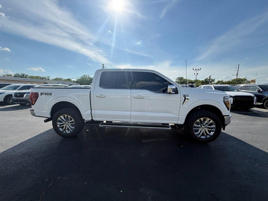 Ford F-150 Lariat SuperCrew 4WD 2024