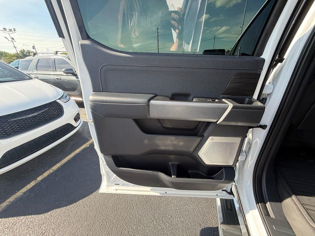 Ford F-150 Lariat SuperCrew 4WD 2024