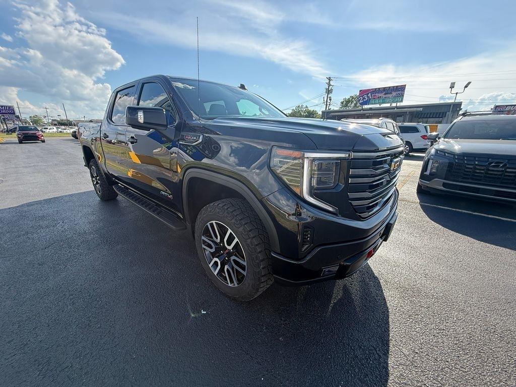 2025 GMC Sierra 1500 AT4 Crew Cab 4WD