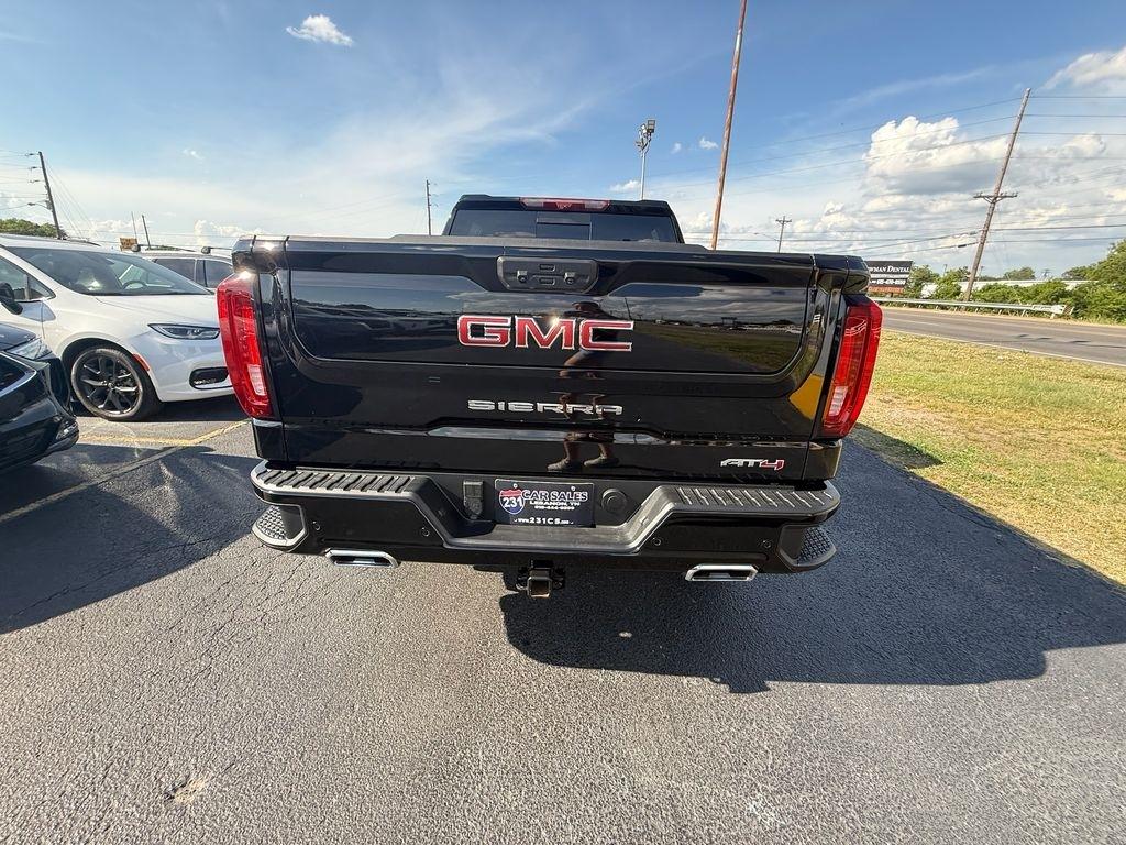 GMC Sierra 1500 AT4 Crew Cab 4WD 2025