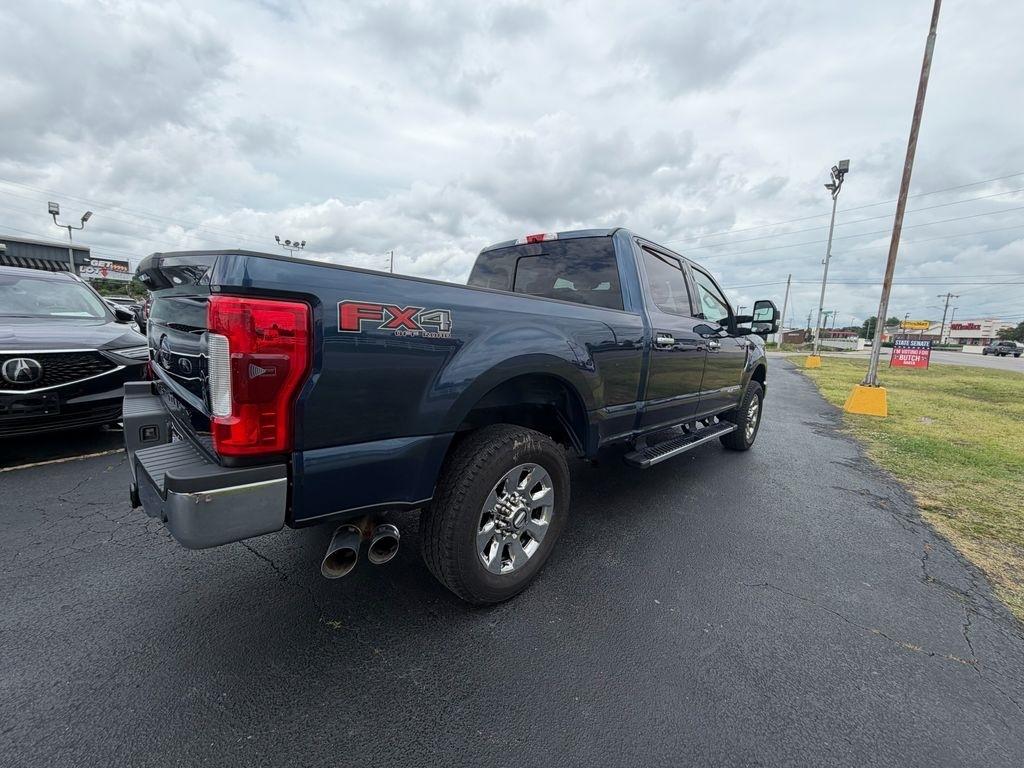 Ford F-250 SD Lariat Crew Cab 4WD 2017