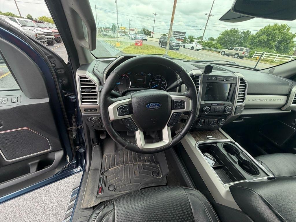 Ford F-250 SD Lariat Crew Cab 4WD 2017