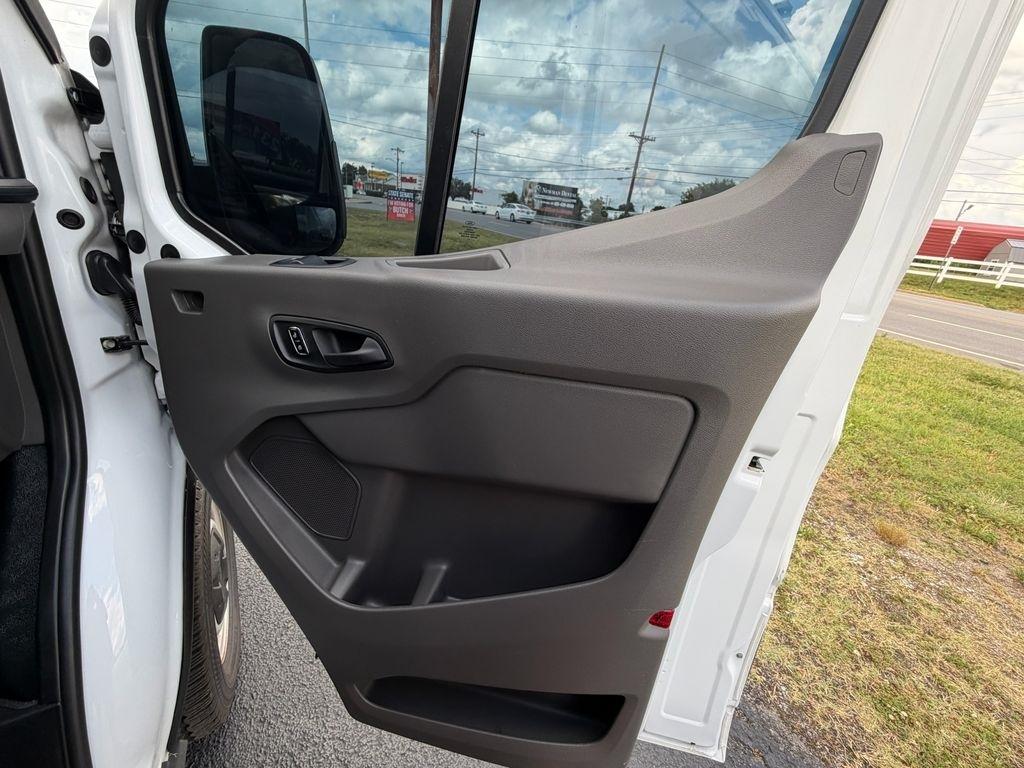 Ford Transit 250 Van 2023