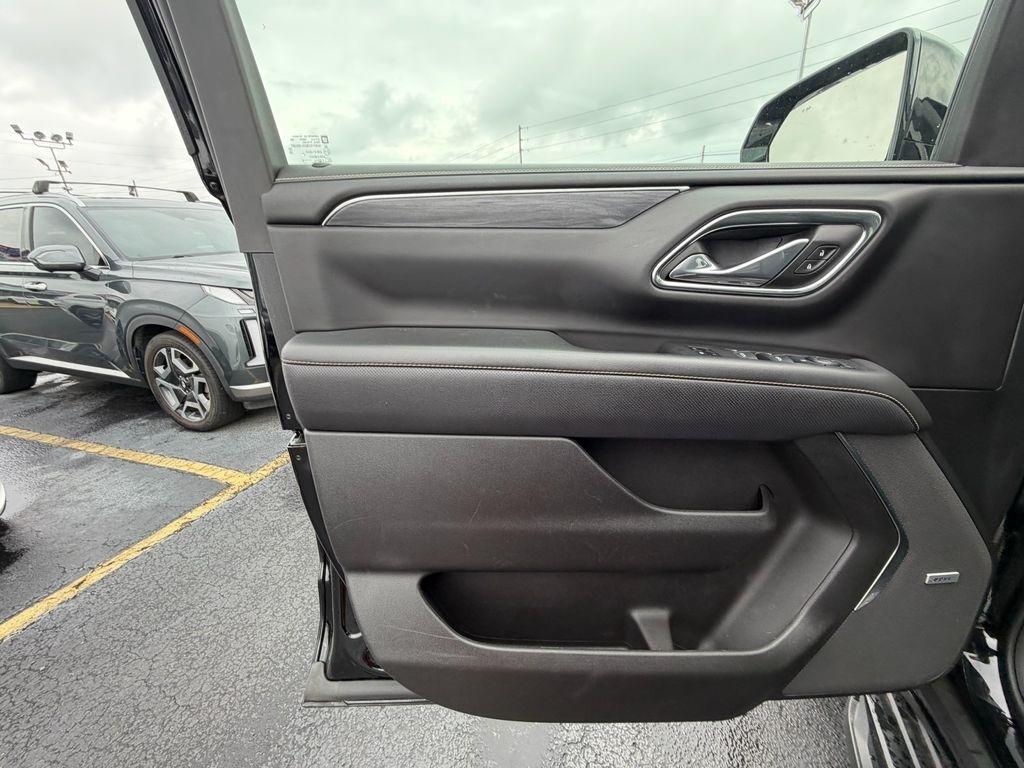 GMC Yukon XL SLT 4WD 2024