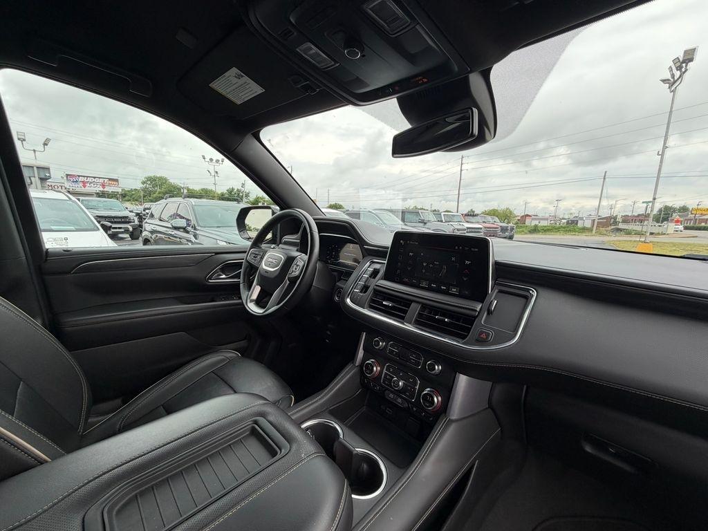 GMC Yukon XL SLT 4WD 2024