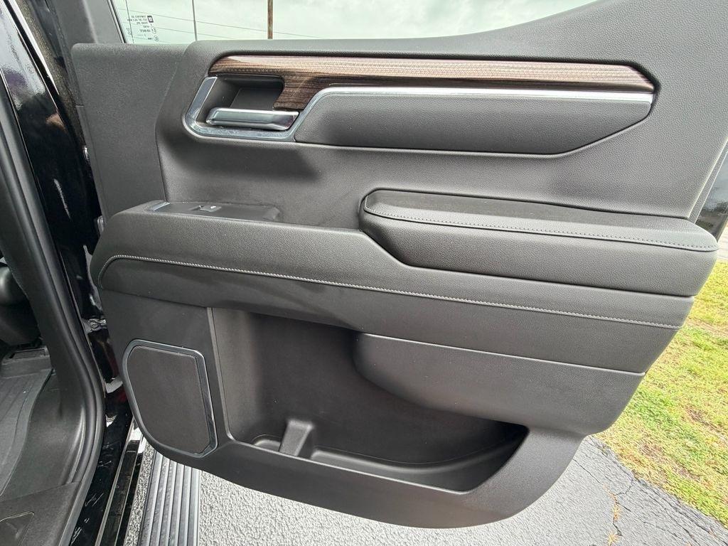Chevrolet Silverado 1500 RST Crew Cab 4WD 2024
