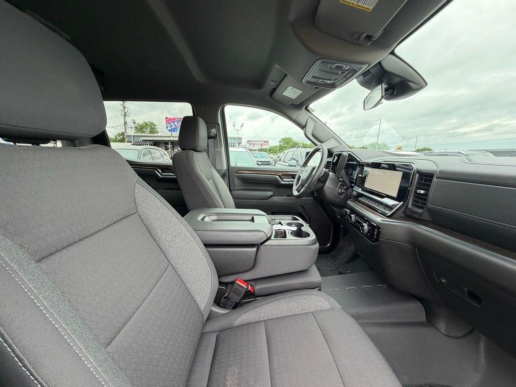 Chevrolet Silverado 1500 RST Crew Cab 4WD 2024