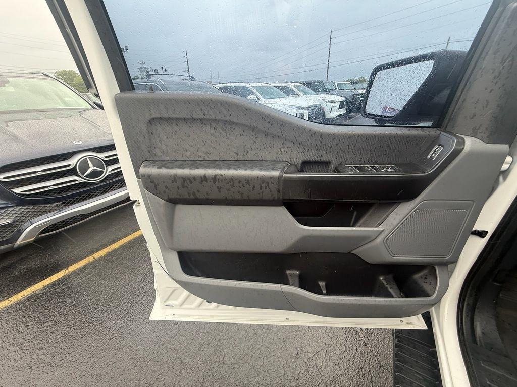 Ford F-150 XL SuperCrew 4WD 2022