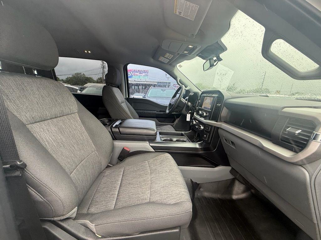 Ford F-150 XL SuperCrew 4WD 2022