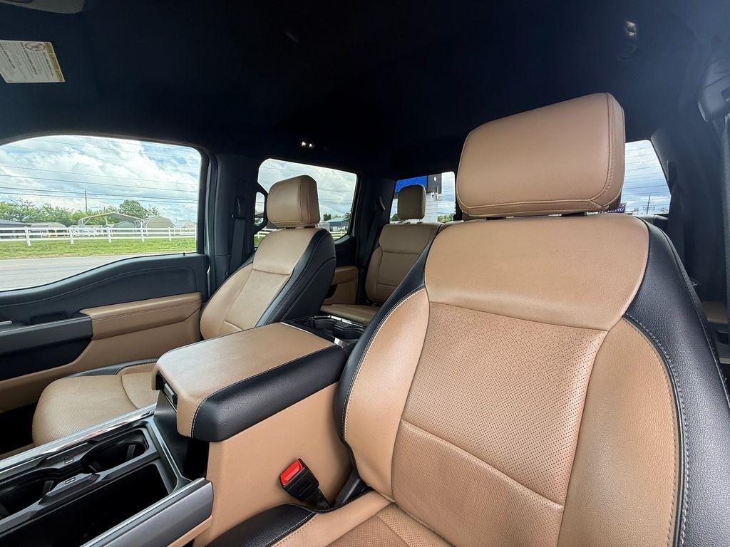 Ford F-250 SD Lariat Crew Cab 4WD 2023