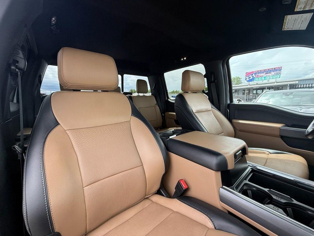 Ford F-250 SD Lariat Crew Cab 4WD 2023