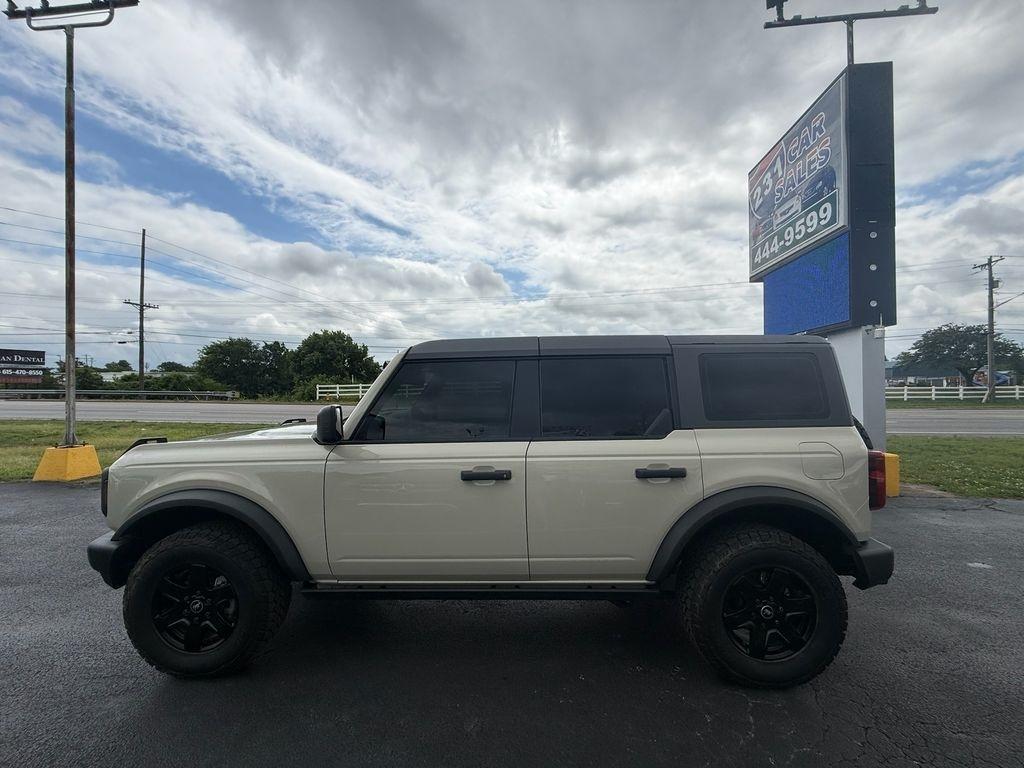 Ford Bronco Base 4-Door 2025