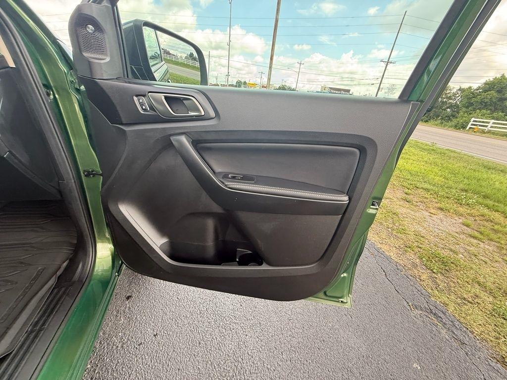 Ford Ranger Lariat SuperCrew 4WD 2023