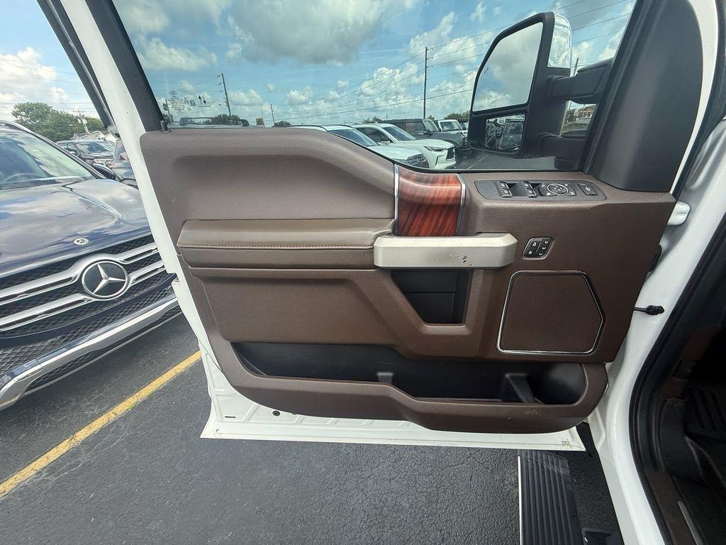 Ford F-350 SD King Ranch Crew Cab Long Bed 4WD 2021