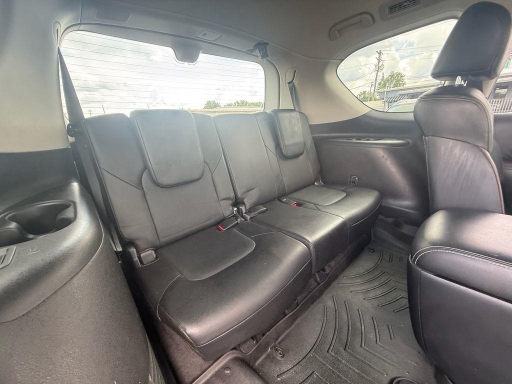 Nissan Armada Platinum AWD 2020