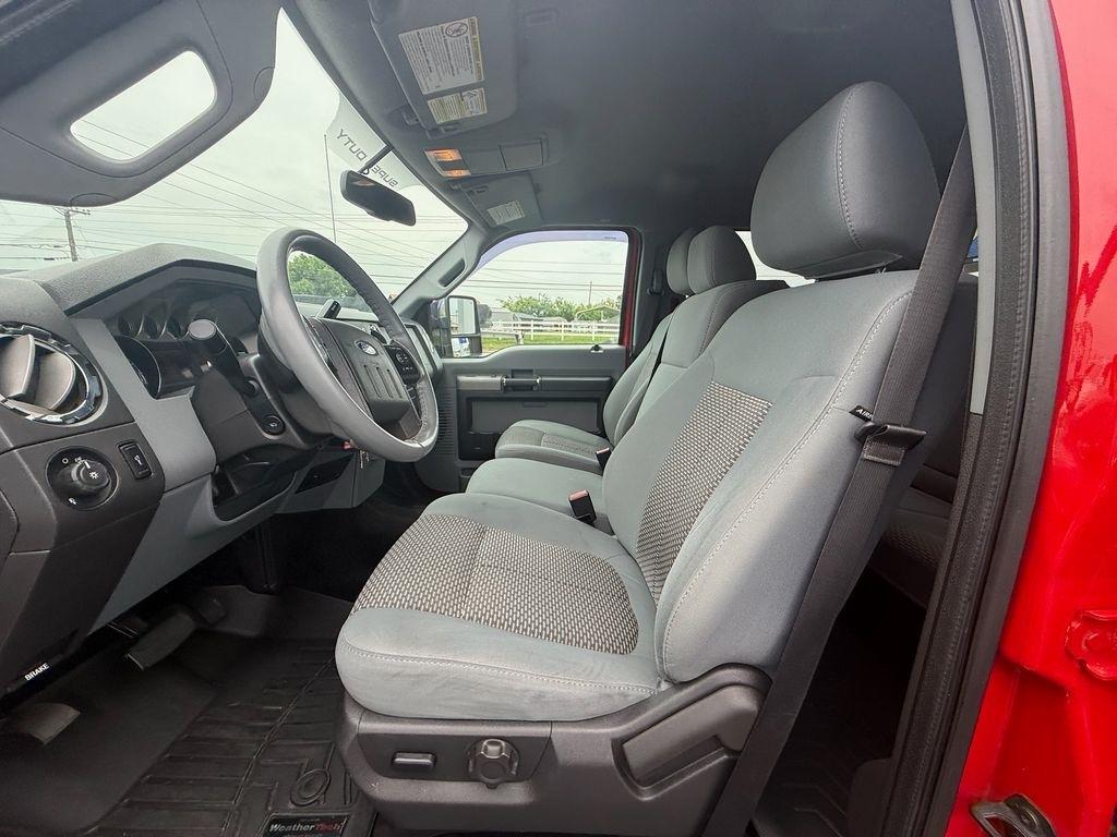 Ford F-250 SD XLT Crew Cab 4WD 2011