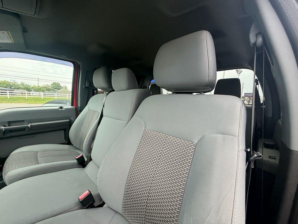 Ford F-250 SD XLT Crew Cab 4WD 2011