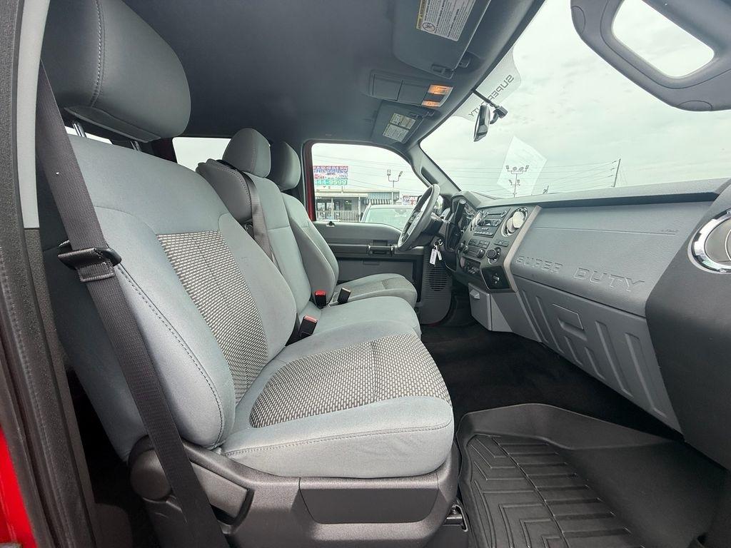 Ford F-250 SD XLT Crew Cab 4WD 2011