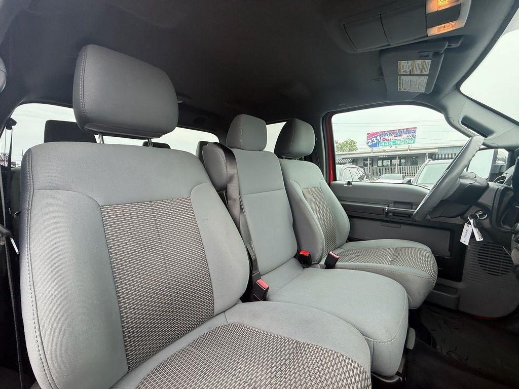 Ford F-250 SD XLT Crew Cab 4WD 2011