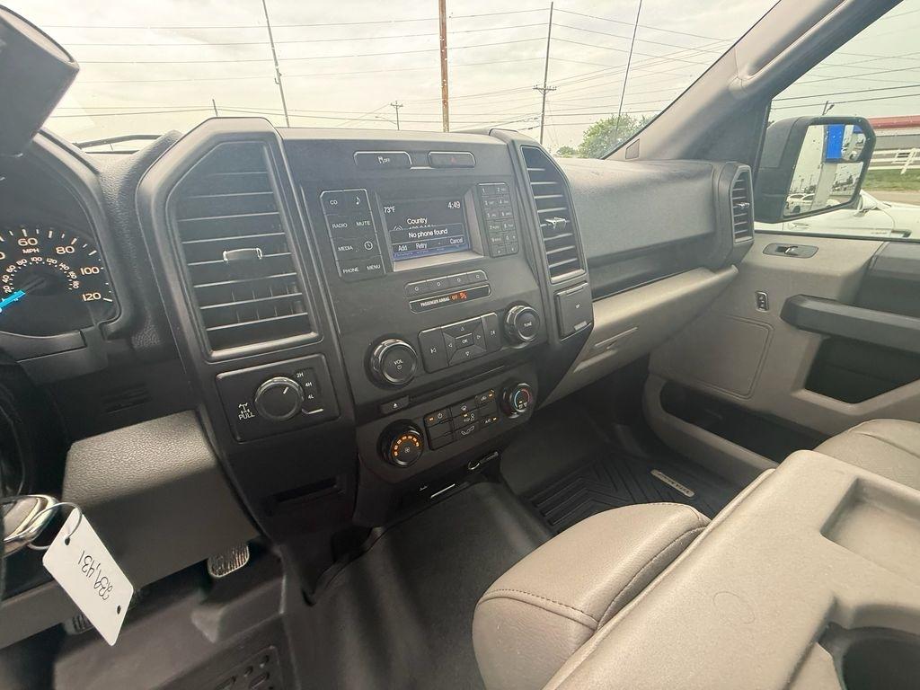 Ford F-150 XL SuperCrew 6.5-ft. Bed 4WD 2017