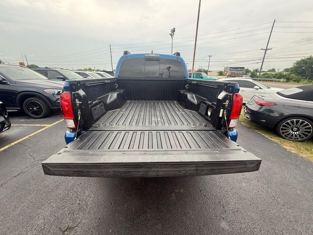Toyota Tacoma SR5 Double Cab Long Bed V6 6AT 2WD 2017