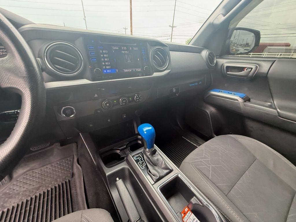 Toyota Tacoma SR5 Double Cab Long Bed V6 6AT 2WD 2017