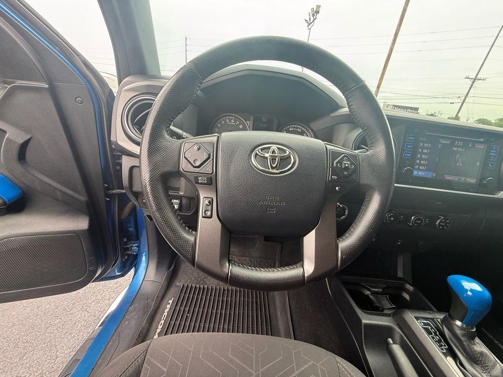 Toyota Tacoma SR5 Double Cab Long Bed V6 6AT 2WD 2017