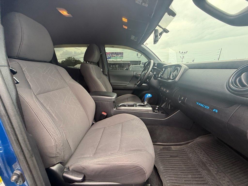 Toyota Tacoma SR5 Double Cab Long Bed V6 6AT 2WD 2017