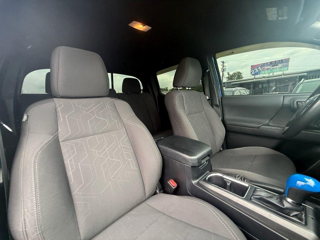 Toyota Tacoma SR5 Double Cab Long Bed V6 6AT 2WD 2017
