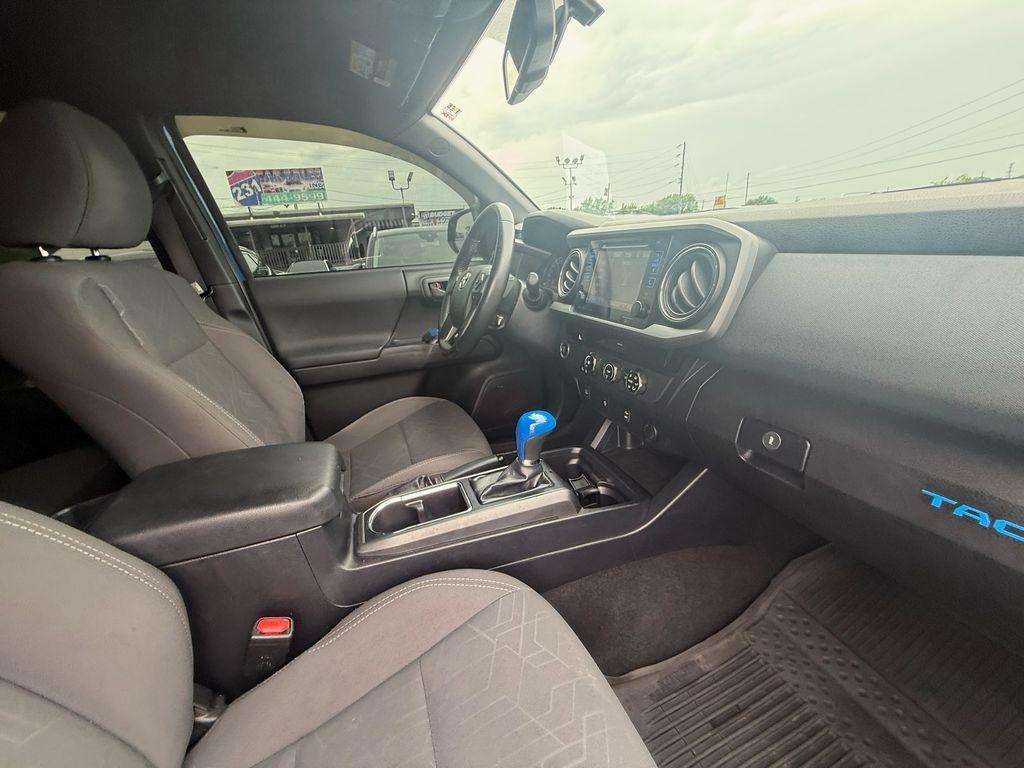 Toyota Tacoma SR5 Double Cab Long Bed V6 6AT 2WD 2017