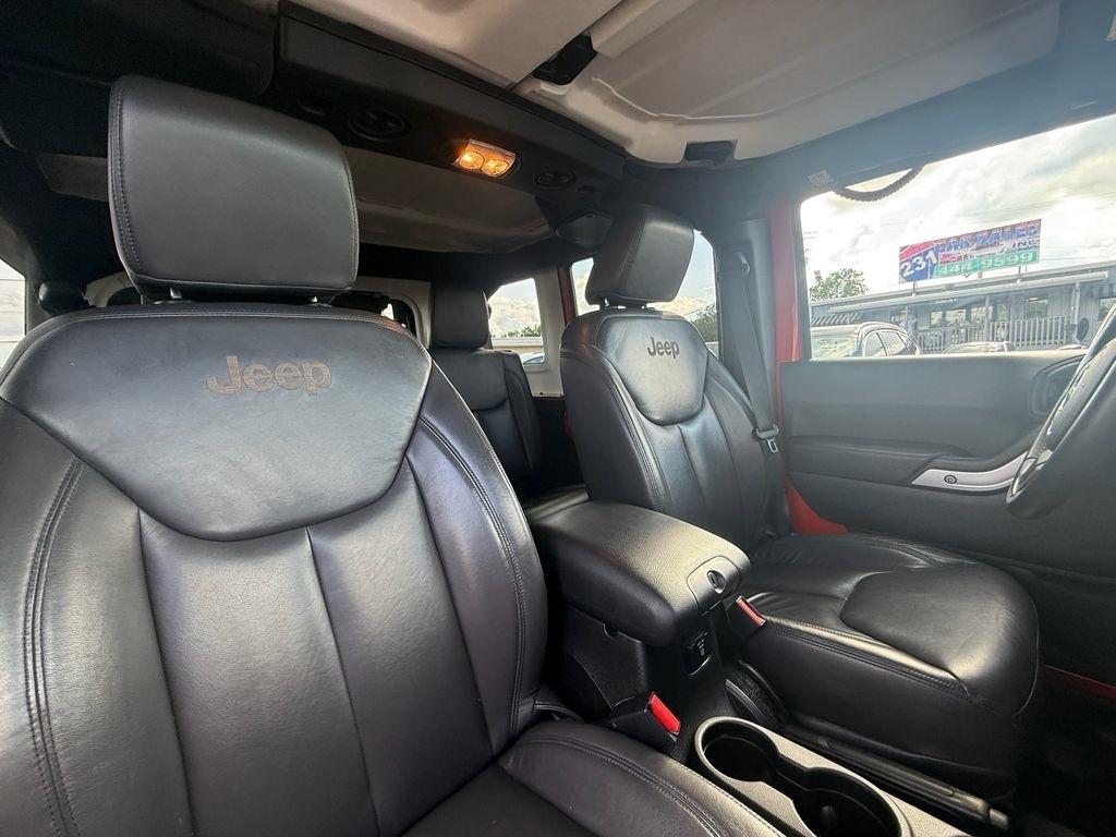 Jeep Wrangler Unlimited Rubicon 4WD 2015