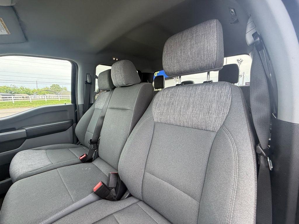 Ford F-250 SD XLT Crew Cab 4WD 2025