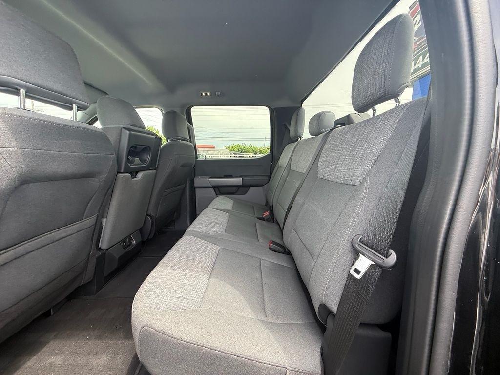 Ford F-250 SD XLT Crew Cab 4WD 2025