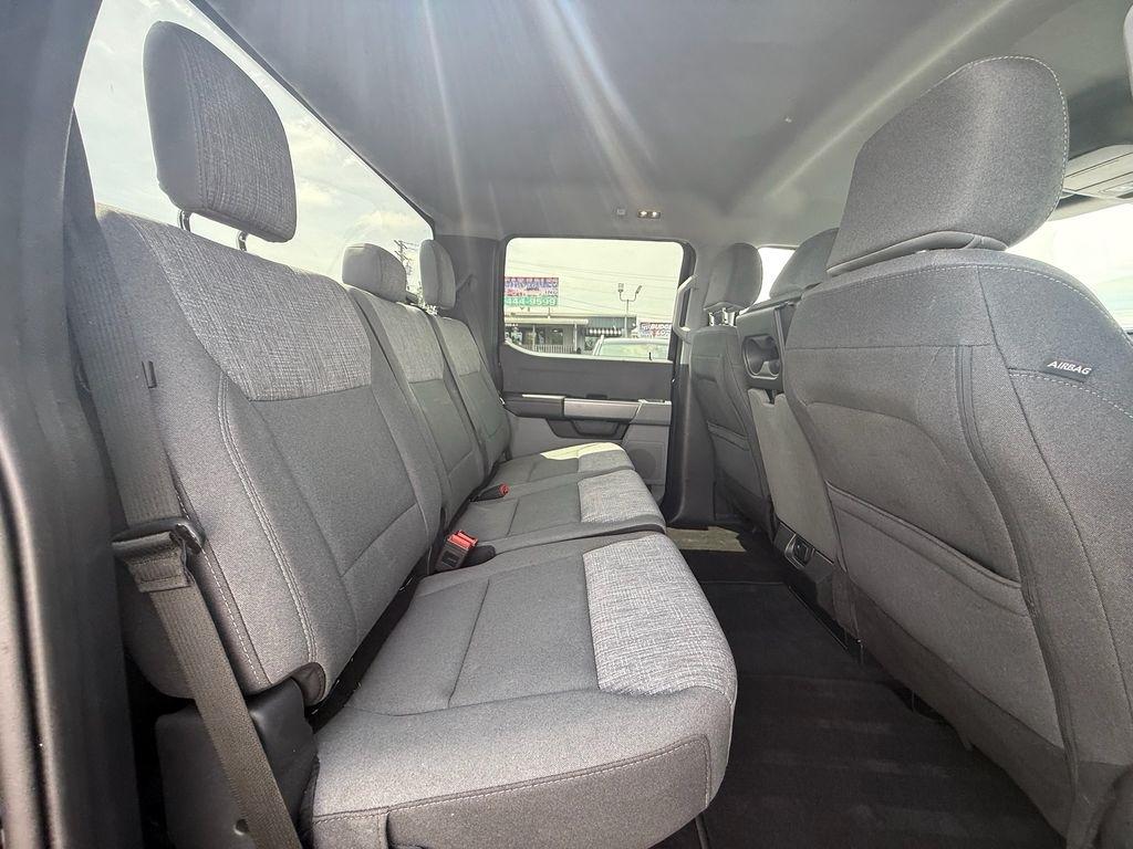 Ford F-250 SD XLT Crew Cab 4WD 2025