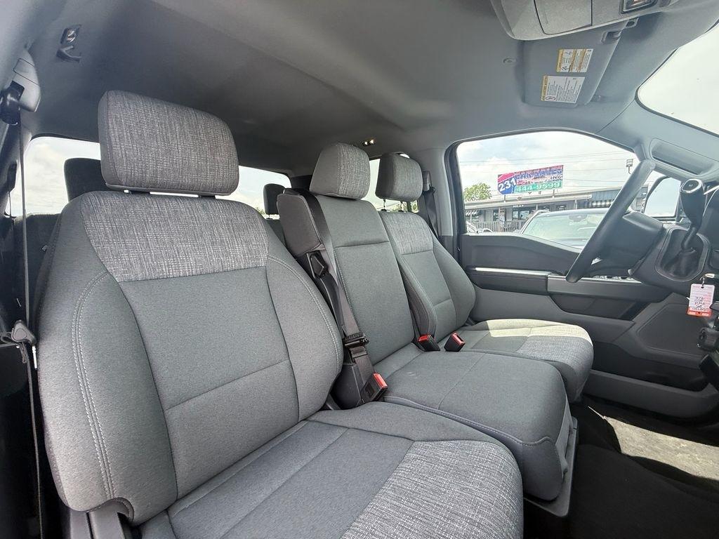 Ford F-250 SD XLT Crew Cab 4WD 2025