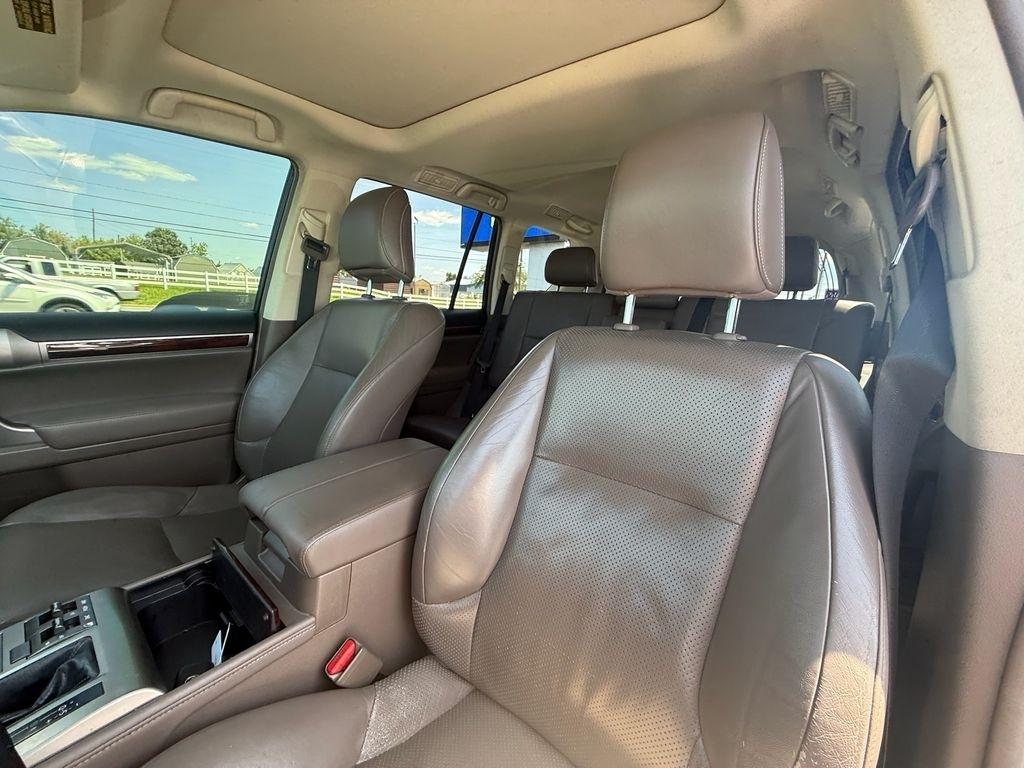 Lexus GX 460 Sport Utility 2011