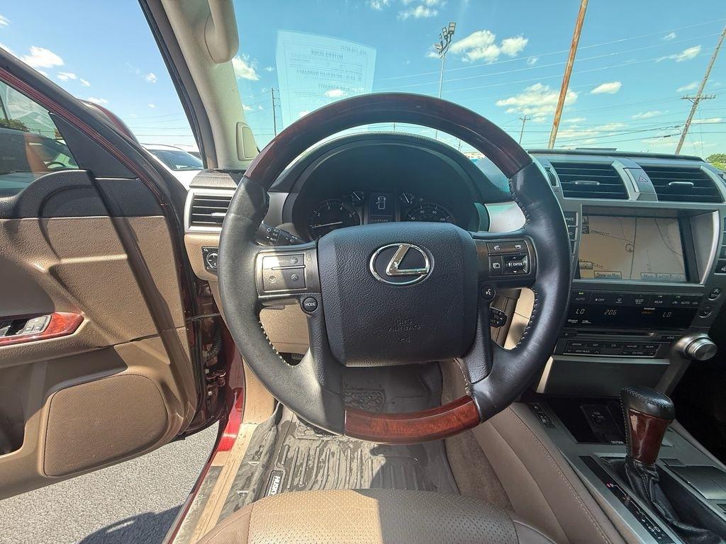 Lexus GX 460 Sport Utility 2011