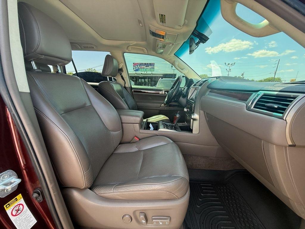Lexus GX 460 Sport Utility 2011