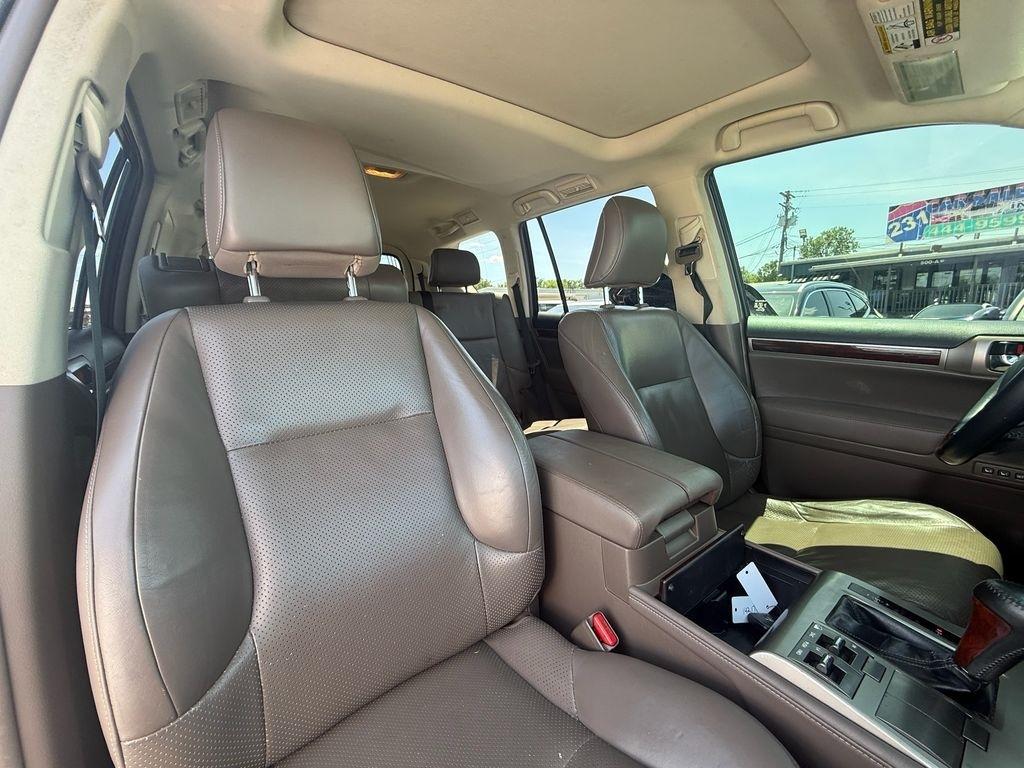 Lexus GX 460 Sport Utility 2011