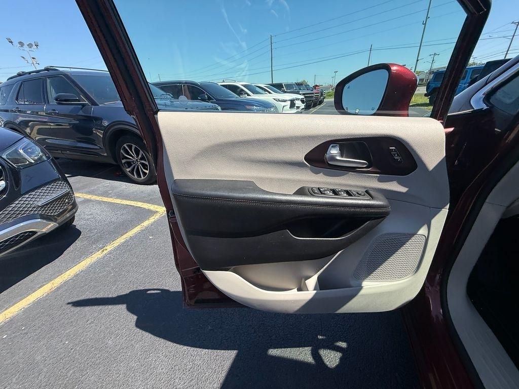 Chrysler Pacifica Limited 2019